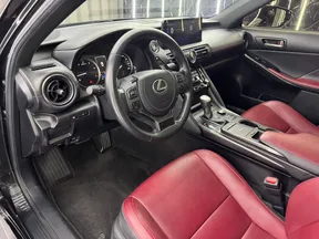 Lexus IS 300 2023