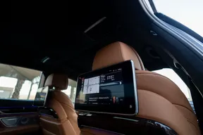 BMW 7 Series 750 2021