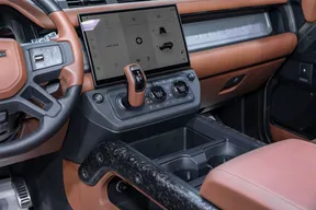 Land Rover Defender Octa 2026