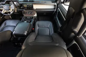 Land Rover Defender 110 2023