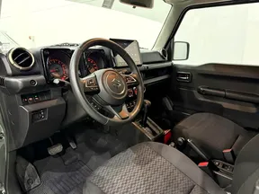 Suzuki Jimny 2025