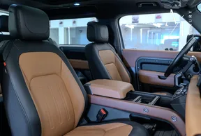 Land Rover Defender 2021