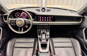 Porsche 911 Carrera 2025