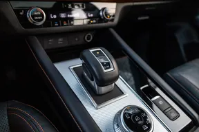 Mitsubishi Outlander / Airtek 2023