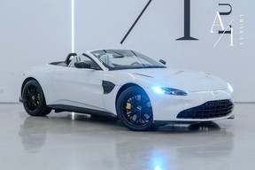 Aston Martin V8 Vantage 2021