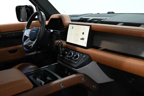Land Rover Defender 110 2024