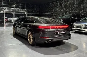 Porsche Panamera 4S E-Hybrid 2025