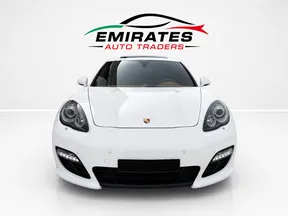 Porsche Panamera 4S 2011