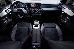 Mercedes-Benz A-Class 200 2021