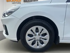 Hyundai i30 2021