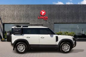 Land Rover Defender 110 2021