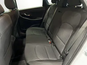 Hyundai i30 2021