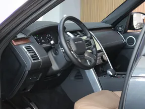 Land Rover Discovery 2024