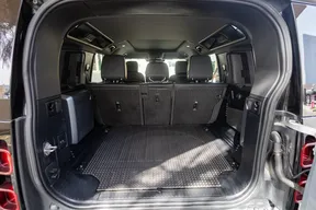 Land Rover Defender 110 2021