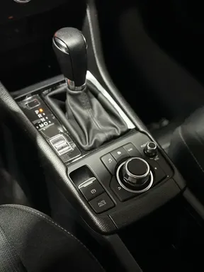 Mazda CX-3 2023
