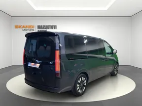Hyundai Staria 2023