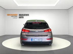 Hyundai i30 2022