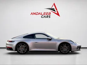 Porsche 911 Carrera 4 2024