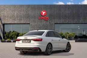 Audi A4 2023