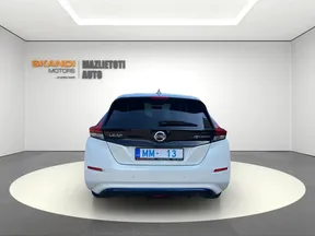 Nissan Leaf 2021