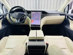 Tesla Model X 2018