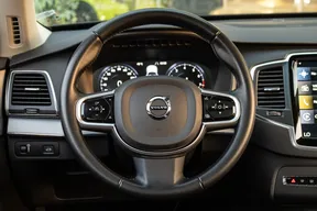 Volvo XC90 B5 2022