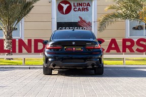 BMW 3 Series 330 2022