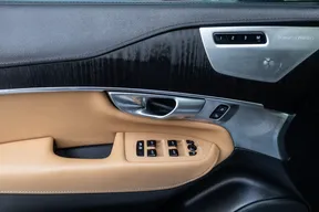 Volvo XC90 B6 2024