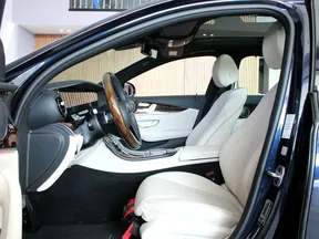 Mercedes-Benz E-Class 300 2023