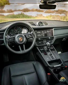 Porsche Macan 2024