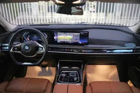 BMW 7 Series 735 2025