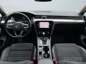 Volkswagen Passat 2022