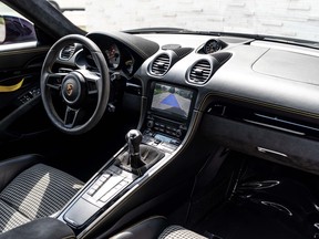 Porsche Cayman 718 GT4 2020