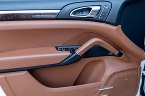 Porsche Cayenne GTS 2016