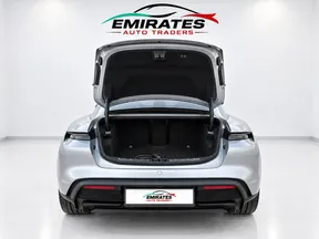 Porsche Taycan GTS 2023