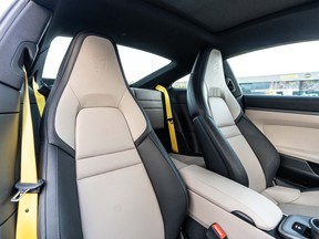 Porsche 911 Carrera 2025