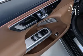 Mercedes-Benz E-Class 300 2025