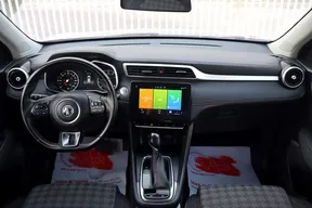 MG ZS 2023