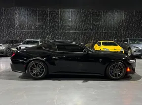 Ford Mustang Dark Horse 2024