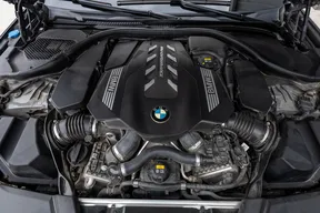 BMW 5 Series M550 2022