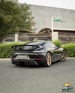 Porsche Cayman 718 GT4 2020