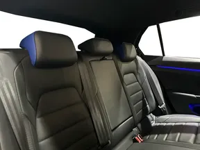 Volkswagen Golf R 2023