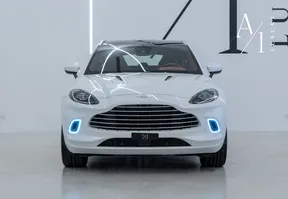 Aston Martin DBX 2023
