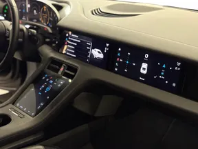 Porsche Taycan 2023