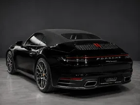 Porsche 911 Carrera 4 2023