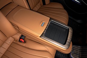 Mercedes-Benz E-Class 300 2024