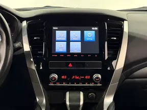 Mitsubishi Pajero Sport / Montero Sport / Shogun Sport 2023