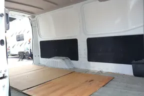 Nissan Caravan / Urvan 2022