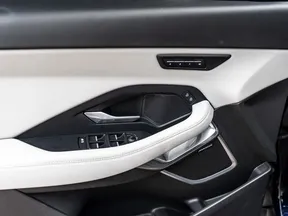 Jaguar E-Pace 2024