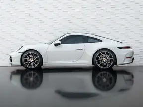Porsche 911 Carrera 2025